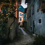 Il Borgo Sul Lago Di Como