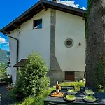 Villa Tra Lago E Montagna
