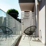 Lario Suite Apartments By Quokka 360 - Close To Como Downtown