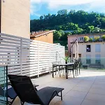 Lario Suite Apartments By Quokka 360 - Close To Como Downtown