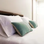 Como Lakeside Suites