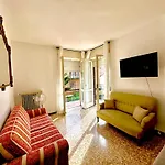 Spacious, Minimalist, Chic \