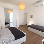 Raffaella Home In Como Center
