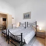 Appartamento In Centro - Como