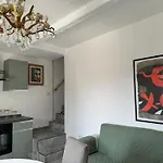 Sormano Apartments - The V Collection