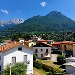 Casa Guzzi E Lago