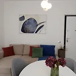 Flat 14 Lecco Lake