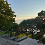 Villa Vica - By Myhomeincomo