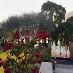 Villa Vica - By Myhomeincomo