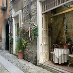 La Casa Di Claretta