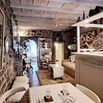 La Casa Di Claretta
