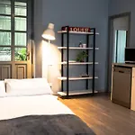 Cozy Duomo Retreat