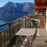 Lakecomoweb Apartments
