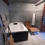 Villa Como, Jacuzzi Spa And Private Pool