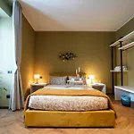 Scarlet\'S Suite Como Lake