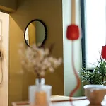 Scarlet\'S Suite Como Lake