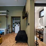 Scarlet\'S Suite Como Lake