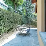 Beautiful Home Just Steps From The Lake