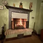Casa Del Borgo: Appartamento Immerso Nel Verde A/C