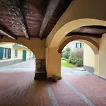 The Courtyard Of The 6 Arches