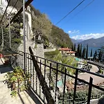Postcard View 3 Minutes Walk From The Lake