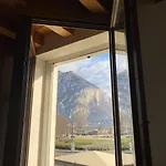 Cozy Lake Como Apartments