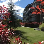Alexandra\'S Sunset Apartment