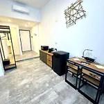 Living Lake Como-Rooms&Parking