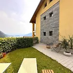 Like Heaven Argegno Pool & Lake View