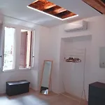 History Luxury Central Apartment By Revenue House