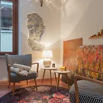 Tiny Loft With Jacuzzi