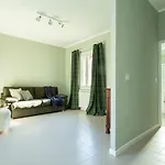Villa Peroni Honeymoon Cottage