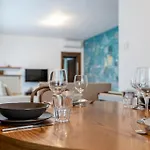 Spacious Bright Apartment Near City Center And Como Lake With Air Conditioning