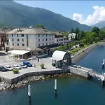 Como Lake Home