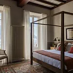 Villa Issima - The Bellagio Suite