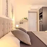 Blue Como Luxury Suite