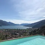 Studio Mit Blick Auf Den Comer See
