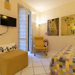 Welcomely - Casa Lisander