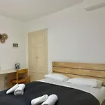 Roncati 7 Center Town Studio Apartments