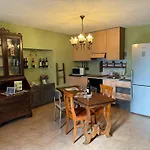 Casa Del Borgo: Appartamento Immerso Nel Verde A/C