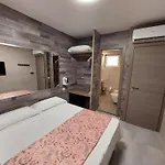 Hotel Pontenuovo Di Macyszyn Fabio
