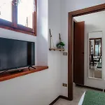 Apartment Piazza Roma By Quokka 360 - Inside The Historic Walls Of Como City