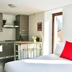 Studio Red - By Myhomeincomo