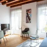 Luca\'S Luxury Flat In Palazzo Diaz - Como City Center