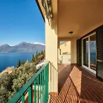 Luxury Apartment With Lake View Near Varenna