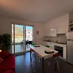 Lake View Apartment With Swimming Pool - Larihome A87