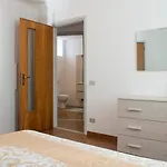 Wonderful Apartment On Lakeside