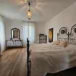 Villa Lago