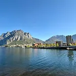 Finestra Sul Lago