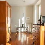 Cadenabbia Lake Side Apartments
